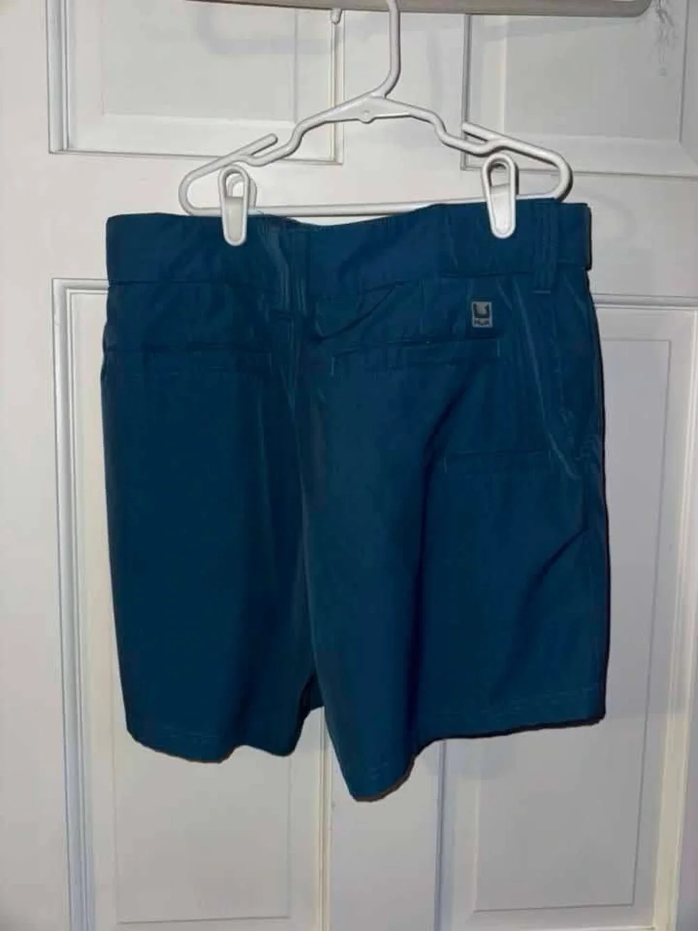 Huk Men's blue Flat-Front Performance Shorts